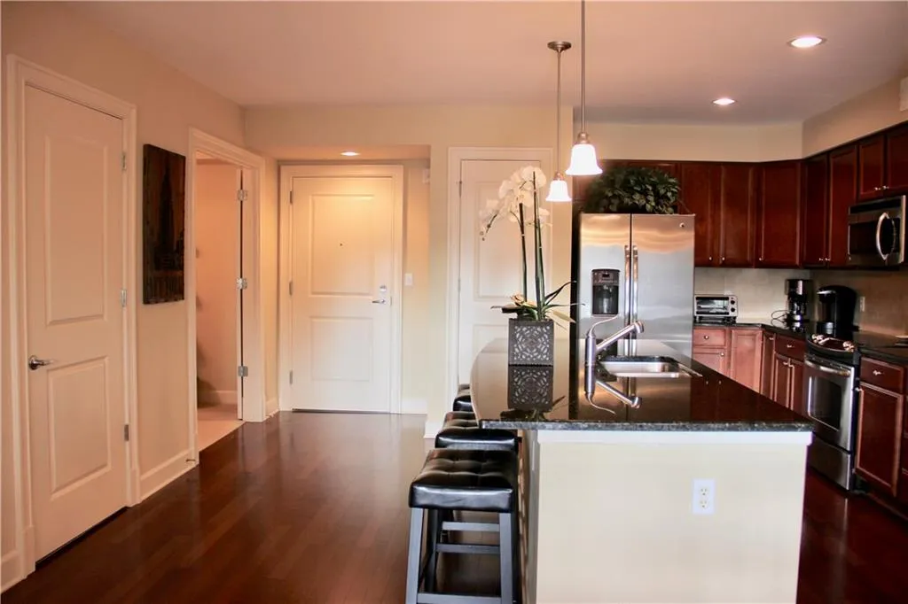 200 River Vista Drive Unit 435, Atlanta, Georgia 30339, 2 Bedrooms Bedrooms, ,2 BathroomsBathrooms,Residential,Sold,200 River Vista Drive Unit 435,5793700