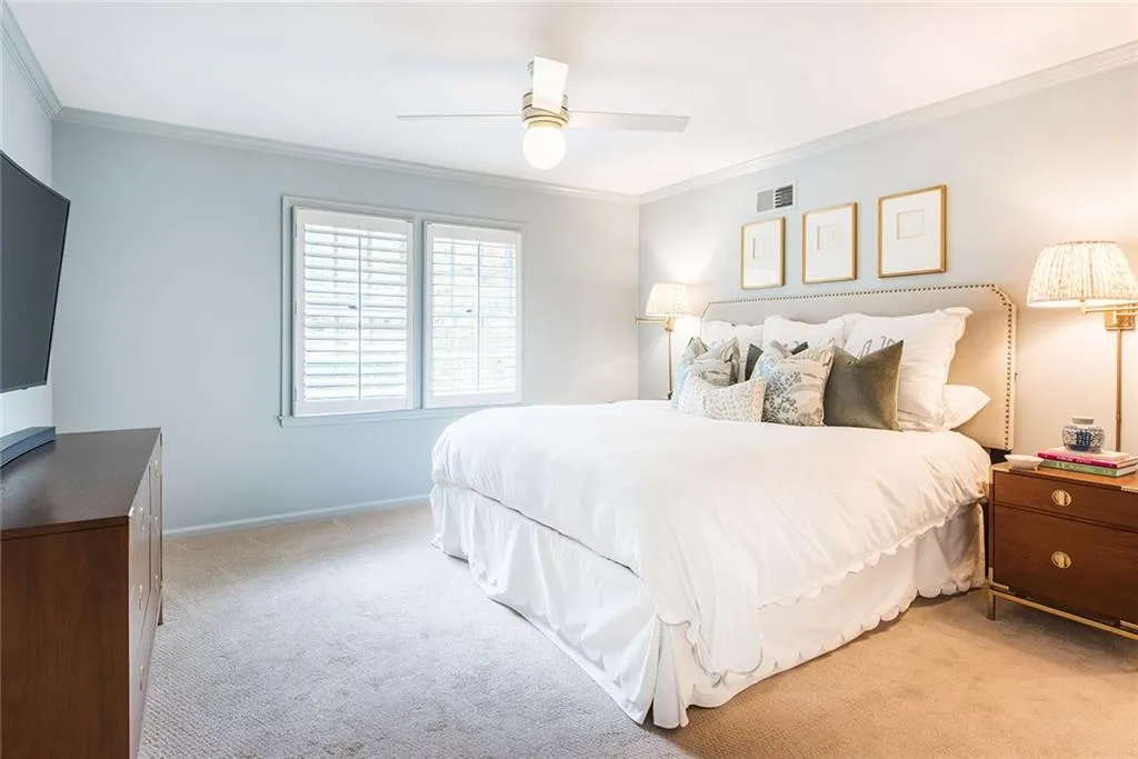 6250 Weatherly Drive, Atlanta, Georgia 30328, 5 Bedrooms Bedrooms, ,3 BathroomsBathrooms,Residential,Sold,6250 Weatherly Drive,7181565