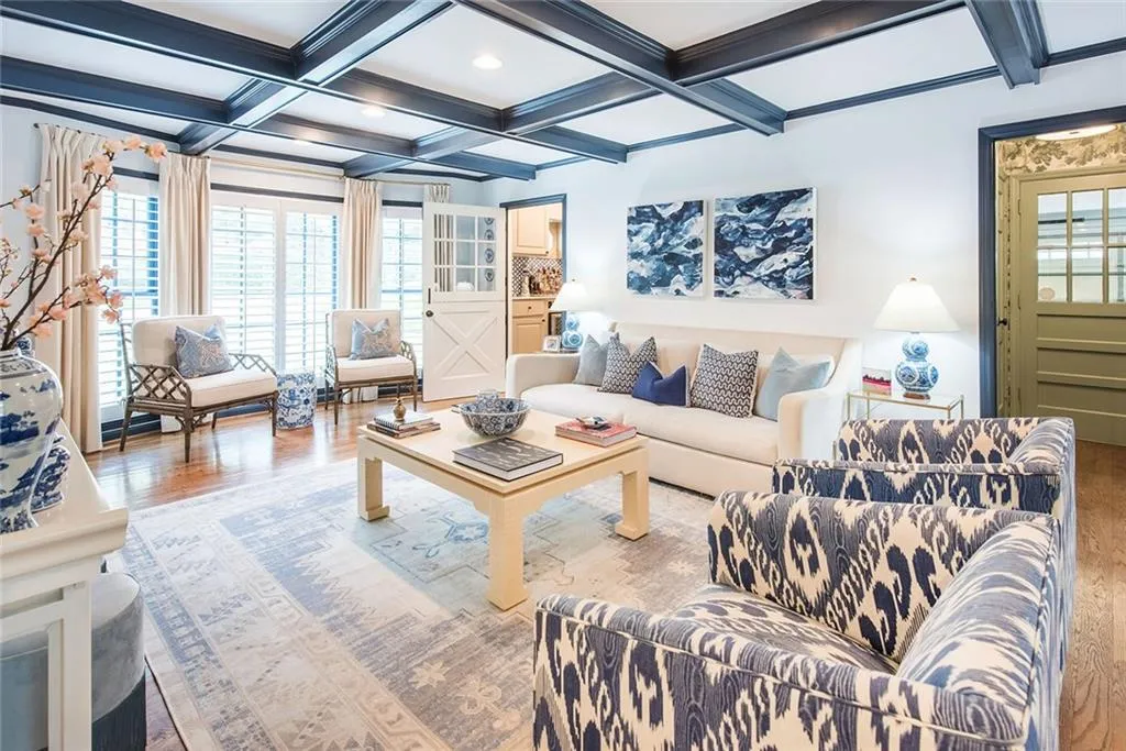 6250 Weatherly Drive, Atlanta, Georgia 30328, 5 Bedrooms Bedrooms, ,3 BathroomsBathrooms,Residential,Sold,6250 Weatherly Drive,7181565