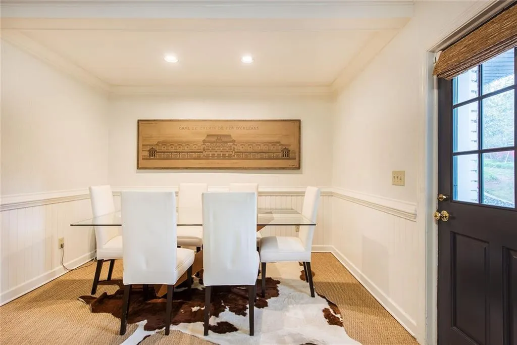 6250 Weatherly Drive, Atlanta, Georgia 30328, 5 Bedrooms Bedrooms, ,3 BathroomsBathrooms,Residential,Sold,6250 Weatherly Drive,7181565