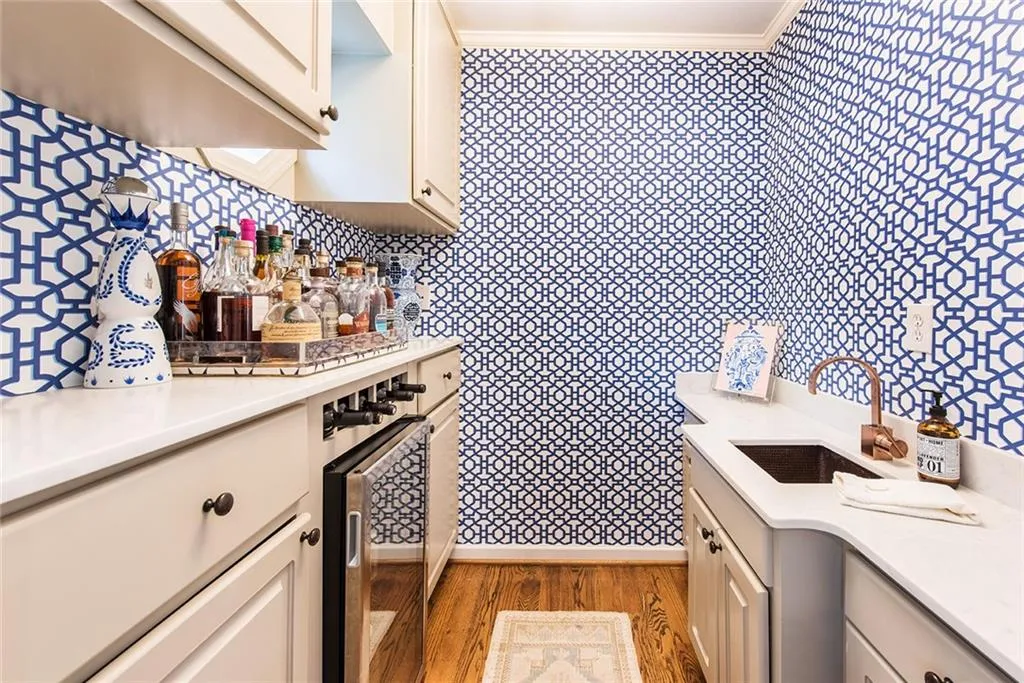 6250 Weatherly Drive, Atlanta, Georgia 30328, 5 Bedrooms Bedrooms, ,3 BathroomsBathrooms,Residential,Sold,6250 Weatherly Drive,7181565