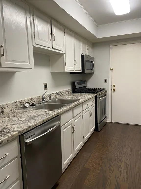 6851 Roswell Road Ne Unit F33, Atlanta, Georgia 30328, 2 Bedrooms Bedrooms, ,2 BathroomsBathrooms,Residential,Sold,6851 Roswell Road Ne Unit F33,6819949