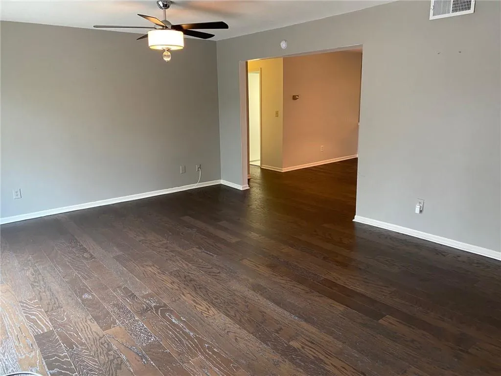 6851 Roswell Road Ne Unit F33, Atlanta, Georgia 30328, 2 Bedrooms Bedrooms, ,2 BathroomsBathrooms,Residential,Sold,6851 Roswell Road Ne Unit F33,6819949