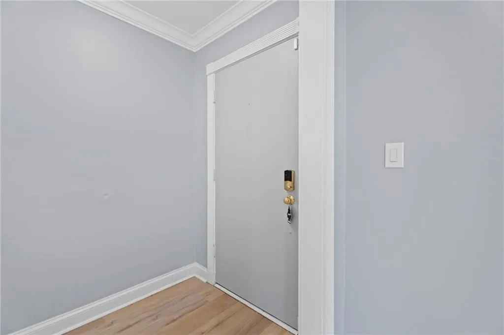 6851 Roswell Road Unit F36, Atlanta, Georgia 30328, 1 Bedroom Bedrooms, ,1 BathroomBathrooms,Residential,For Sale,6851 Roswell Road Unit F36,7759300