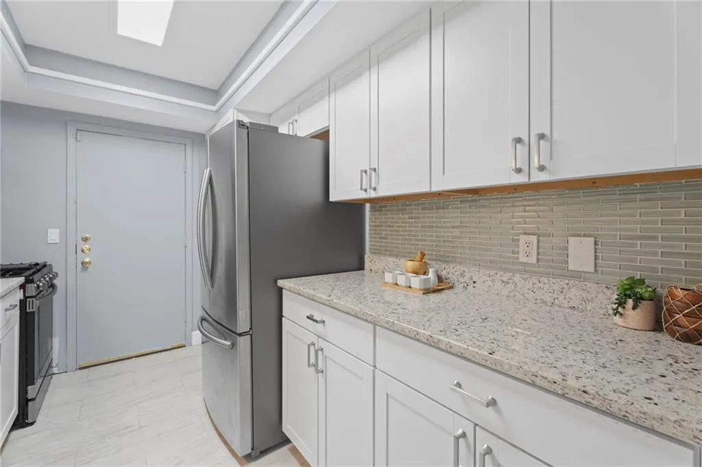 6851 Roswell Road Unit F36, Atlanta, Georgia 30328, 1 Bedroom Bedrooms, ,1 BathroomBathrooms,Residential,For Sale,6851 Roswell Road Unit F36,7759300