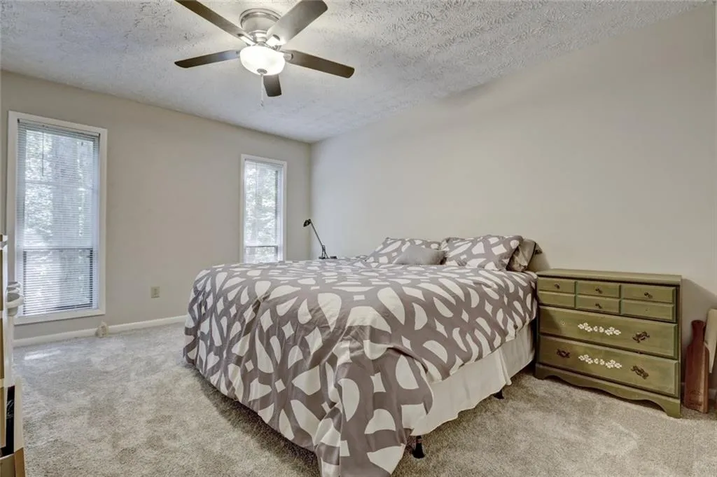 5149 Roswell Road Unit 2, Atlanta, Georgia 30342, 2 Bedrooms Bedrooms, ,2 BathroomsBathrooms,Residential,Sold,5149 Roswell Road Unit 2,5917860