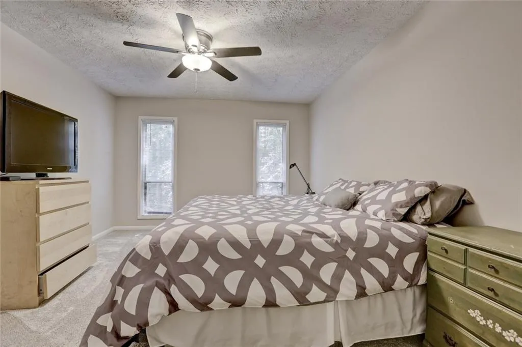 5149 Roswell Road Unit 2, Atlanta, Georgia 30342, 2 Bedrooms Bedrooms, ,2 BathroomsBathrooms,Residential,Sold,5149 Roswell Road Unit 2,5917860