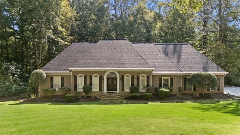 1585 Lazy River Lane, Sandy Springs, Georgia 30350, 6 Bedrooms Bedrooms, ,5 BathroomsBathrooms,Residential,For Sale,1585 Lazy River Lane,7567753