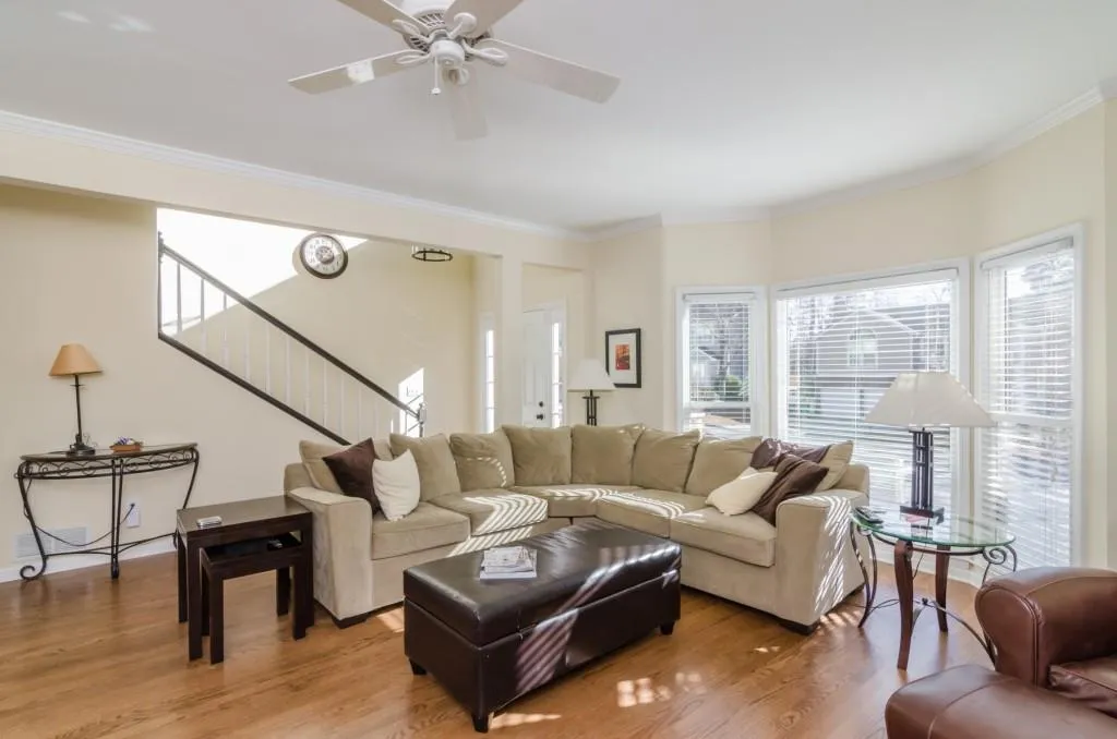 1084 Bailiff Court Ne, Brookhaven, Georgia 30319, 3 Bedrooms Bedrooms, ,2 BathroomsBathrooms,Residential,Sold,1084 Bailiff Court Ne,5787089