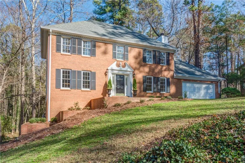 30 Stewart Drive, Atlanta, Georgia 30342, 4 Bedrooms Bedrooms, ,3 BathroomsBathrooms,Residential,Sold,30 Stewart Drive,5797665