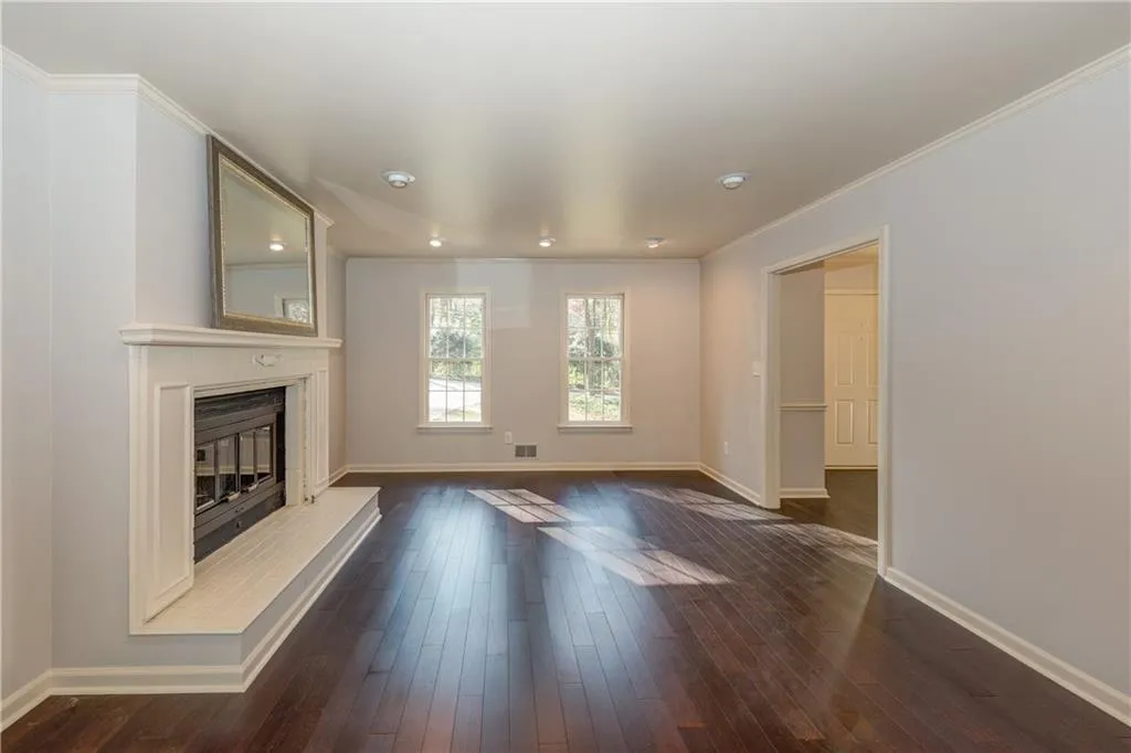 30 Stewart Drive, Atlanta, Georgia 30342, 4 Bedrooms Bedrooms, ,3 BathroomsBathrooms,Residential,Sold,30 Stewart Drive,5797665