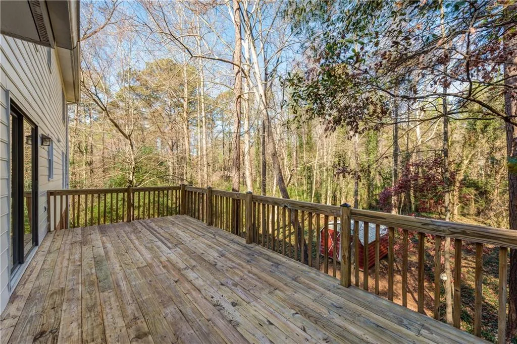 30 Stewart Drive, Atlanta, Georgia 30342, 4 Bedrooms Bedrooms, ,3 BathroomsBathrooms,Residential,Sold,30 Stewart Drive,5797665