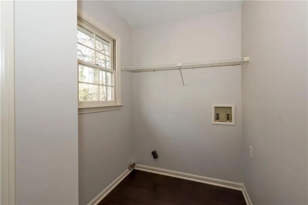 30 Stewart Drive, Atlanta, Georgia 30342, 4 Bedrooms Bedrooms, ,3 BathroomsBathrooms,Residential,Sold,30 Stewart Drive,5797665