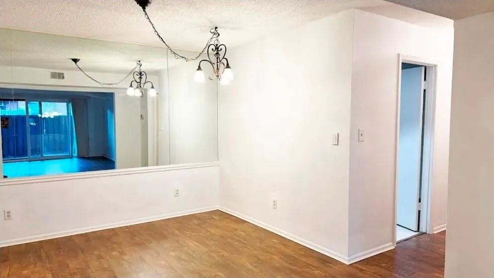 6851 Roswell Road Unit K1, Atlanta, Georgia 30328, 2 Bedrooms Bedrooms, ,2 BathroomsBathrooms,Residential,For Sale,6851 Roswell Road Unit K1,7763419