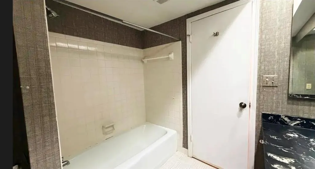 6851 Roswell Road Unit K1, Atlanta, Georgia 30328, 2 Bedrooms Bedrooms, ,2 BathroomsBathrooms,Residential,For Sale,6851 Roswell Road Unit K1,7763419