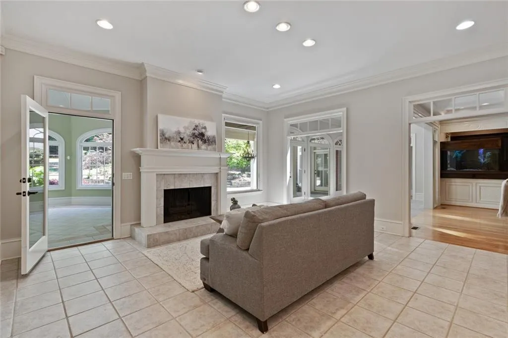 110 Green Falls Point, Sandy Springs, Georgia 30350, 7 Bedrooms Bedrooms, ,7 BathroomsBathrooms,Residential,Sold,110 Green Falls Point,7042071