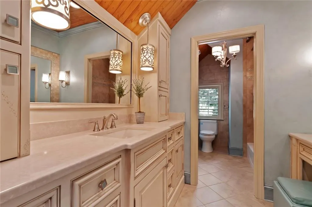 110 Green Falls Point, Sandy Springs, Georgia 30350, 7 Bedrooms Bedrooms, ,7 BathroomsBathrooms,Residential,Sold,110 Green Falls Point,7042071