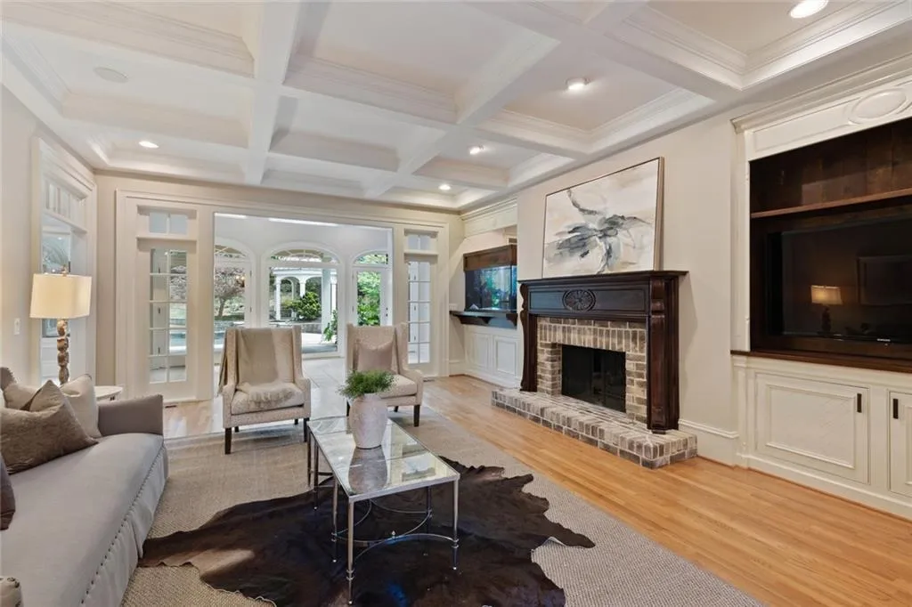 110 Green Falls Point, Sandy Springs, Georgia 30350, 7 Bedrooms Bedrooms, ,7 BathroomsBathrooms,Residential,Sold,110 Green Falls Point,7042071