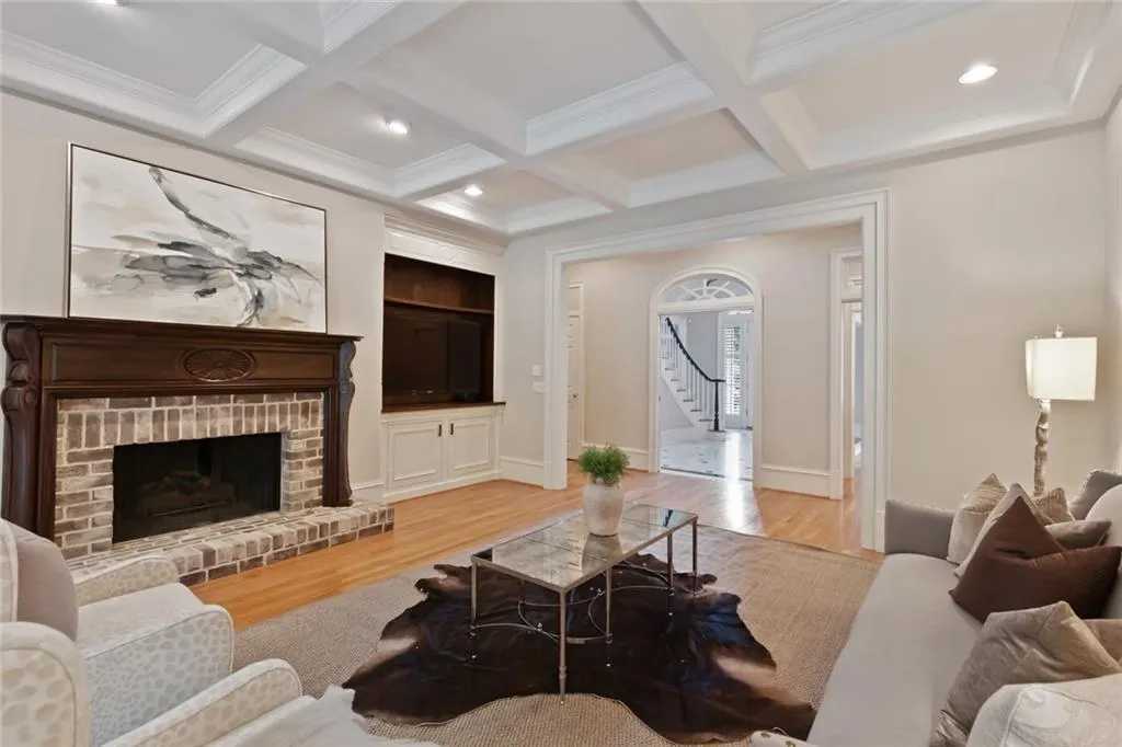 110 Green Falls Point, Sandy Springs, Georgia 30350, 7 Bedrooms Bedrooms, ,7 BathroomsBathrooms,Residential,Sold,110 Green Falls Point,7042071