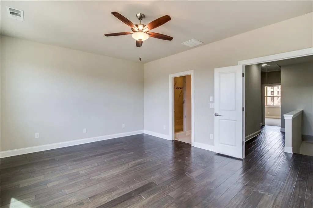 4204 Deming Circle Unit 120, Sandy Springs, Georgia 30342, 3 Bedrooms Bedrooms, ,3 BathroomsBathrooms,Residential,Sold,4204 Deming Circle Unit 120,5714881