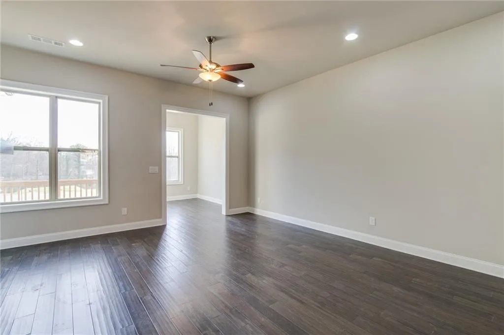 4204 Deming Circle Unit 120, Sandy Springs, Georgia 30342, 3 Bedrooms Bedrooms, ,3 BathroomsBathrooms,Residential,Sold,4204 Deming Circle Unit 120,5714881