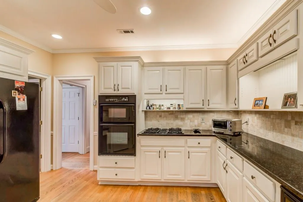 7405 Chestwick Court, Sandy Springs, Georgia 30350, 4 Bedrooms Bedrooms, ,3 BathroomsBathrooms,Residential,Sold,7405 Chestwick Court,5972175