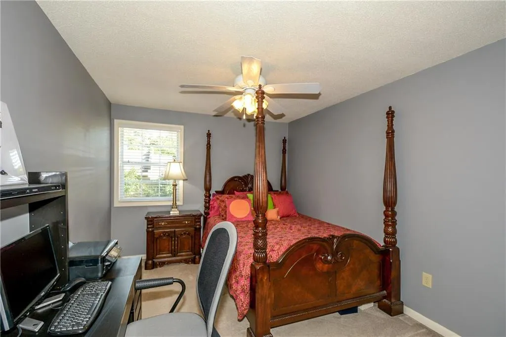 6900 Roswell Road Unit N10, Atlanta, Georgia 30328, 3 Bedrooms Bedrooms, ,3 BathroomsBathrooms,Residential,Sold,6900 Roswell Road Unit N10,5701320