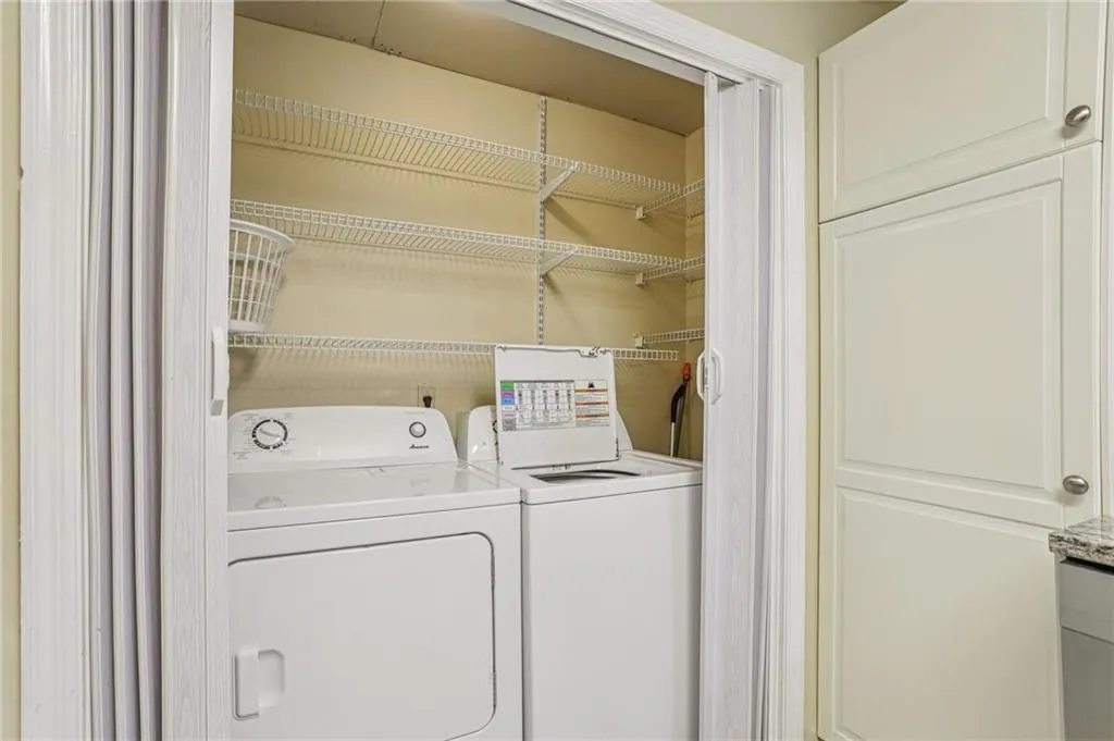 208 Bainbridge Drive, Atlanta, Georgia 30327, 2 Bedrooms Bedrooms, ,2 BathroomsBathrooms,Residential,For Sale,208 Bainbridge Drive,7688148
