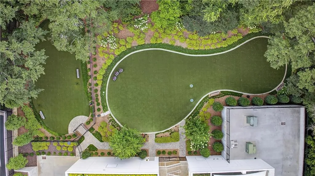 2520 Peachtree Road Nw Unit 903, Atlanta, Georgia 30305, 2 Bedrooms Bedrooms, ,3 BathroomsBathrooms,Residential,For Sale,2520 Peachtree Road Nw Unit 903,7615319