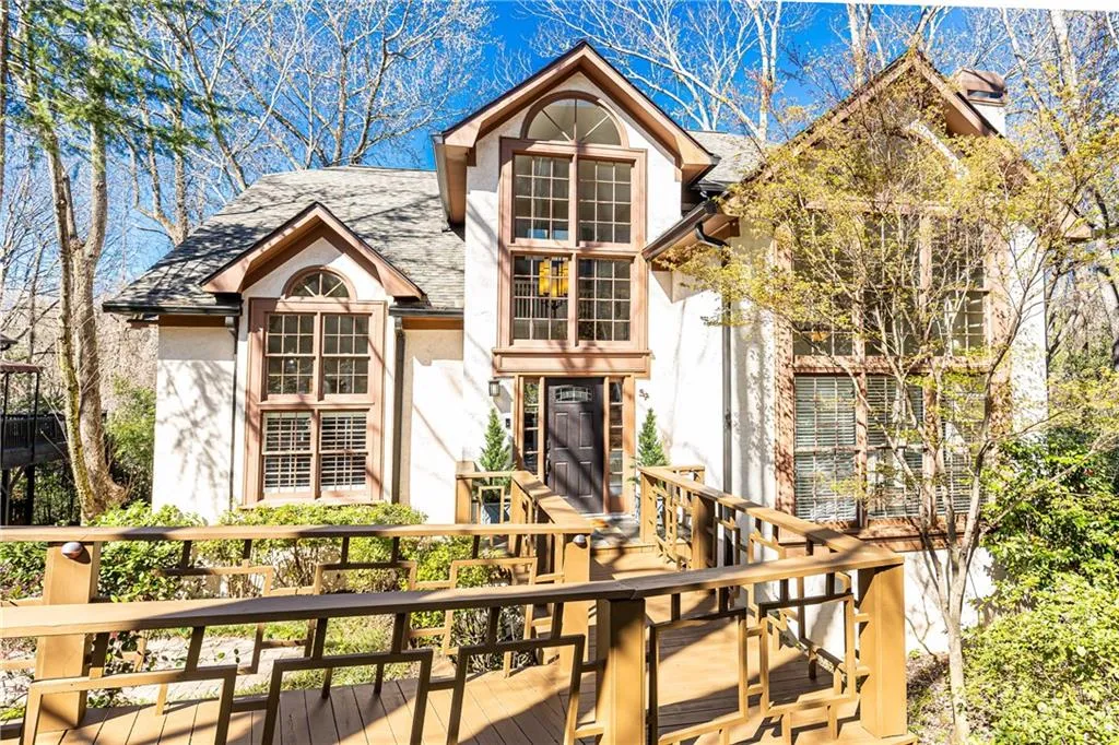 34 Greenland Trace, Atlanta, Georgia 30342, 4 Bedrooms Bedrooms, ,4 BathroomsBathrooms,Residential,Sold,34 Greenland Trace,7542955