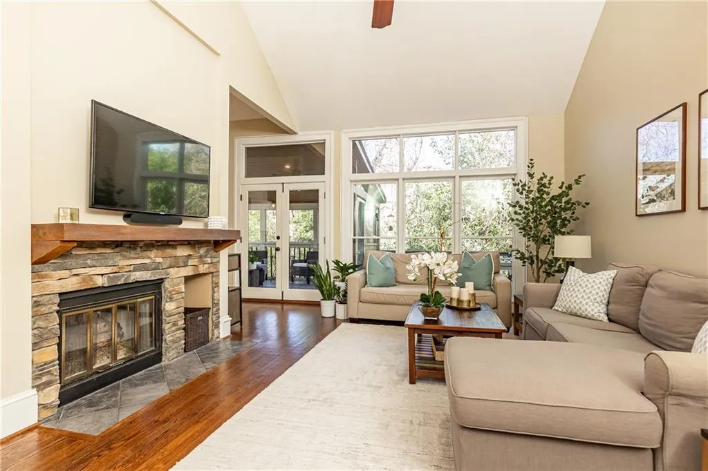 34 Greenland Trace, Atlanta, Georgia 30342, 4 Bedrooms Bedrooms, ,4 BathroomsBathrooms,Residential,Sold,34 Greenland Trace,7542955