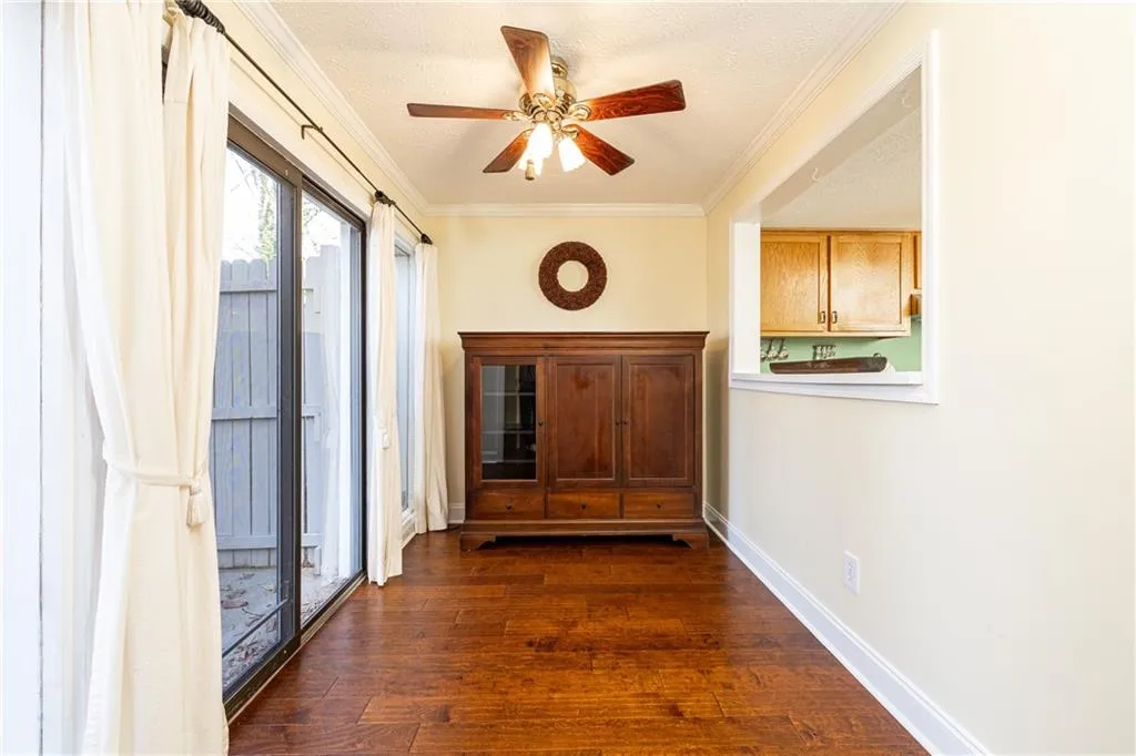 7750 Roswell Road Unit 9g, Sandy Springs, Georgia 30350, 3 Bedrooms Bedrooms, ,2 BathroomsBathrooms,Residential,For Sale,7750 Roswell Road Unit 9g,7699628