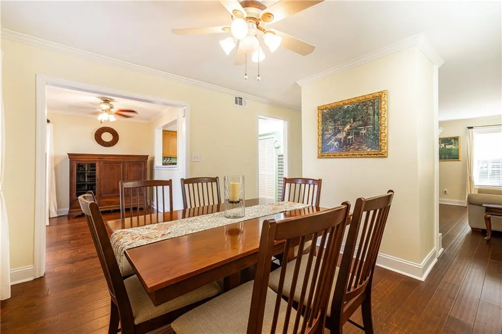 7750 Roswell Road Unit 9g, Sandy Springs, Georgia 30350, 3 Bedrooms Bedrooms, ,2 BathroomsBathrooms,Residential,For Sale,7750 Roswell Road Unit 9g,7699628