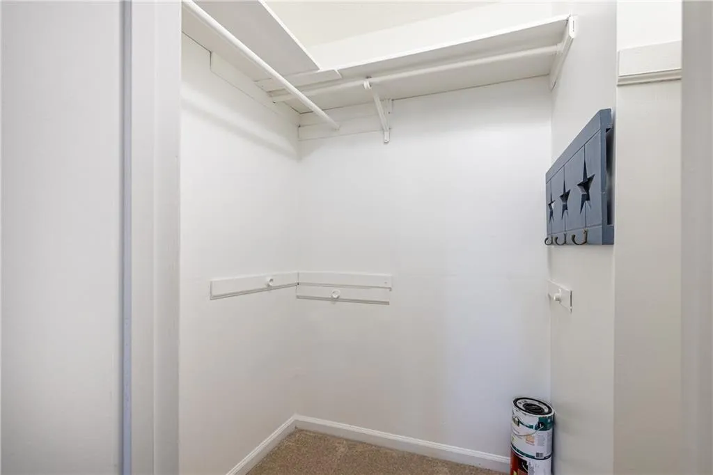 7750 Roswell Road Unit 9g, Sandy Springs, Georgia 30350, 3 Bedrooms Bedrooms, ,2 BathroomsBathrooms,Residential,For Sale,7750 Roswell Road Unit 9g,7699628