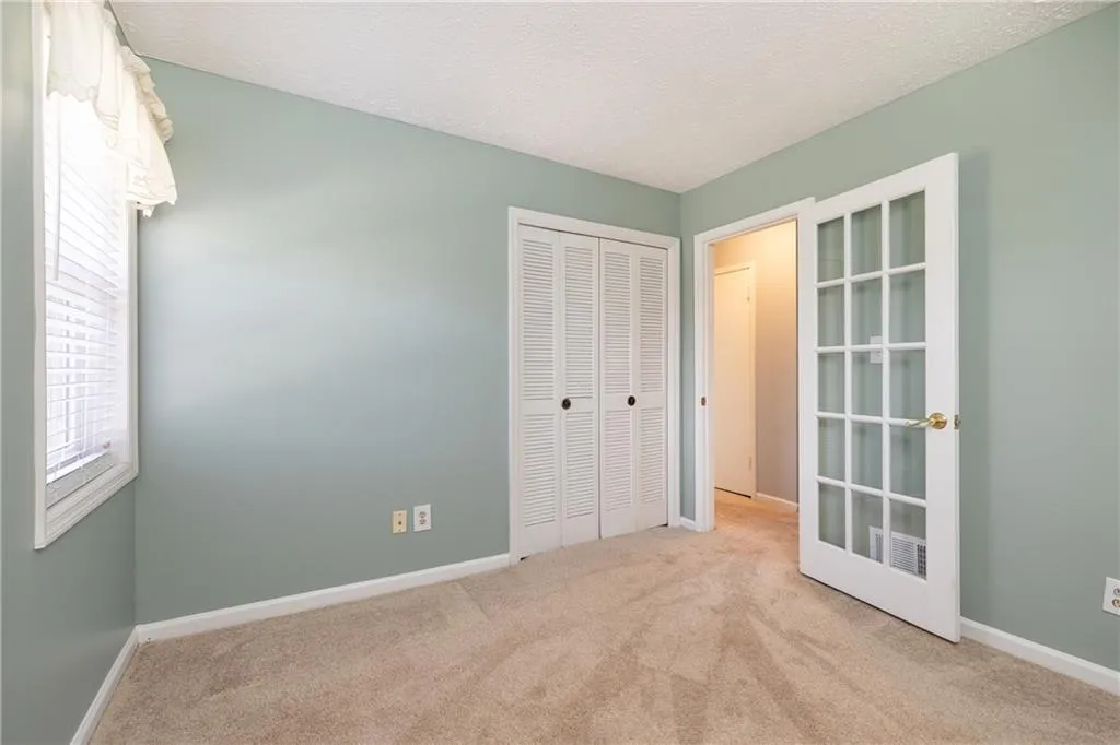 7750 Roswell Road Unit 9g, Sandy Springs, Georgia 30350, 3 Bedrooms Bedrooms, ,2 BathroomsBathrooms,Residential,For Sale,7750 Roswell Road Unit 9g,7699628