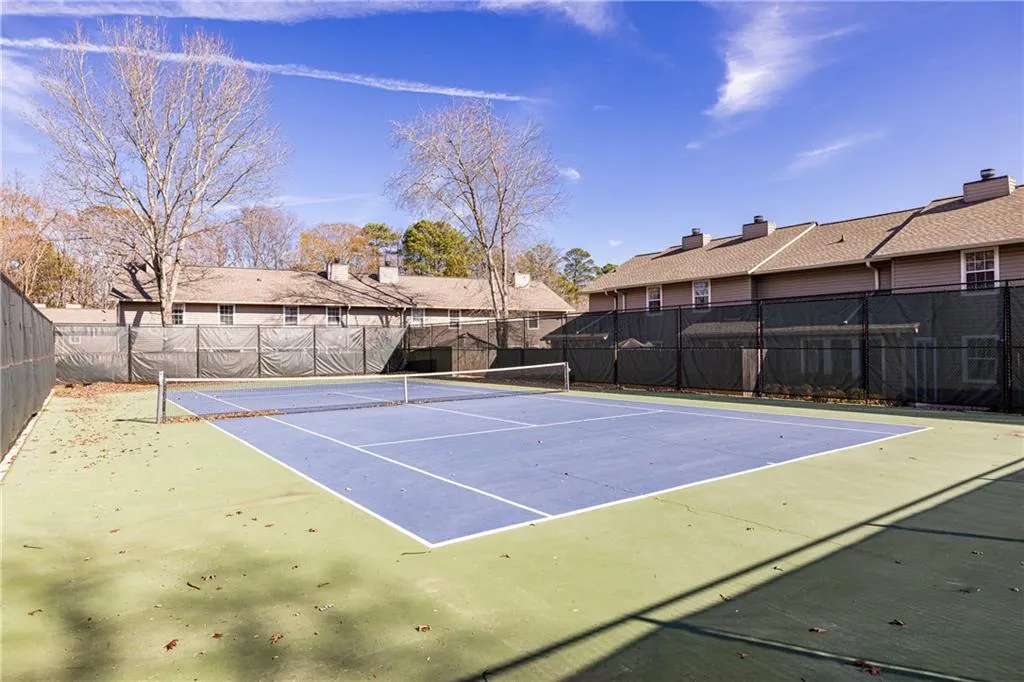 7750 Roswell Road Unit 9g, Sandy Springs, Georgia 30350, 3 Bedrooms Bedrooms, ,2 BathroomsBathrooms,Residential,For Sale,7750 Roswell Road Unit 9g,7699628