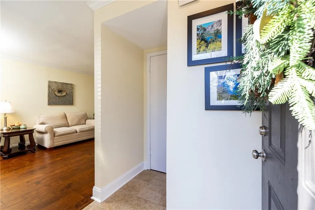 7750 Roswell Road Unit 9g, Sandy Springs, Georgia 30350, 3 Bedrooms Bedrooms, ,2 BathroomsBathrooms,Residential,For Sale,7750 Roswell Road Unit 9g,7699628