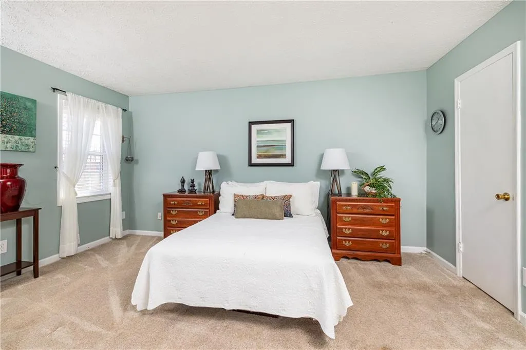 7750 Roswell Road Unit 9g, Sandy Springs, Georgia 30350, 3 Bedrooms Bedrooms, ,2 BathroomsBathrooms,Residential,For Sale,7750 Roswell Road Unit 9g,7699628