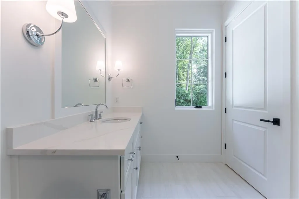 1107 E Beechwood Drive Nw, Atlanta, Georgia 30327, 5 Bedrooms Bedrooms, ,6 BathroomsBathrooms,Residential,For Sale,1107 E Beechwood Drive Nw,7613904