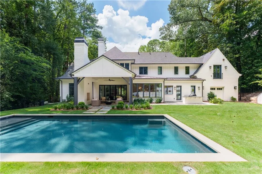 1107 E Beechwood Drive Nw, Atlanta, Georgia 30327, 5 Bedrooms Bedrooms, ,6 BathroomsBathrooms,Residential,For Sale,1107 E Beechwood Drive Nw,7613904
