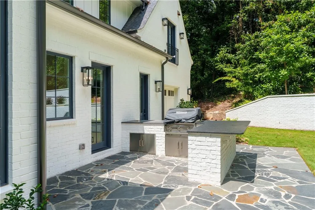 1107 E Beechwood Drive Nw, Atlanta, Georgia 30327, 5 Bedrooms Bedrooms, ,6 BathroomsBathrooms,Residential,For Sale,1107 E Beechwood Drive Nw,7613904