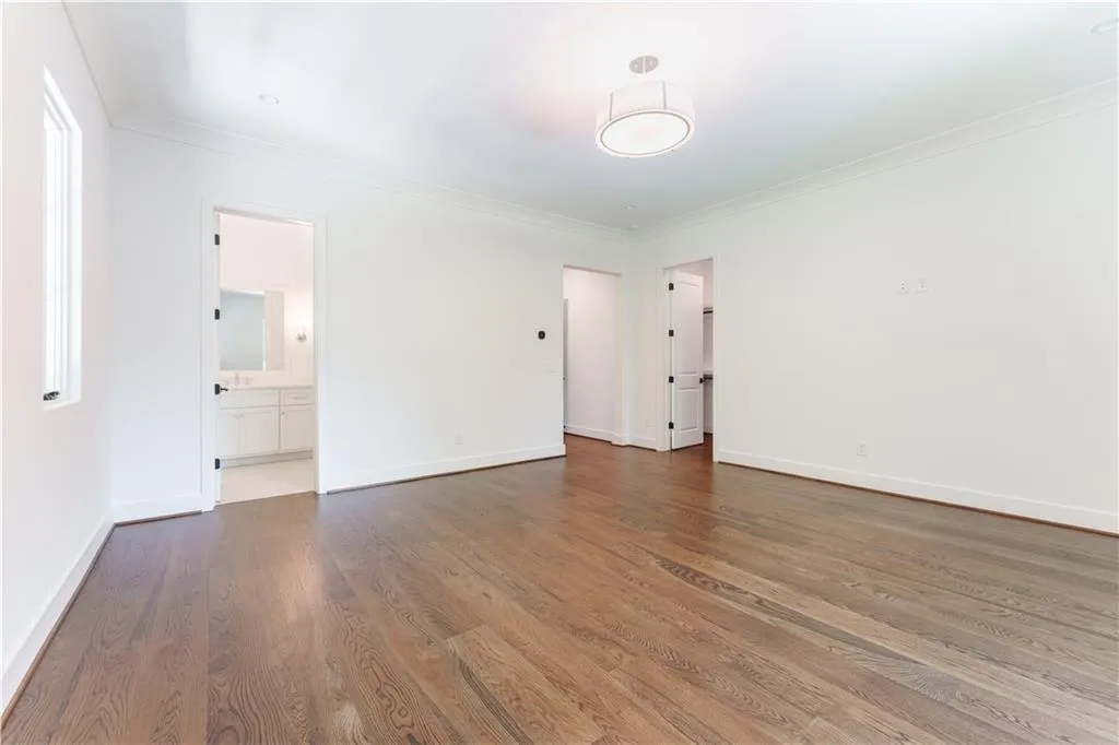 1107 E Beechwood Drive Nw, Atlanta, Georgia 30327, 5 Bedrooms Bedrooms, ,6 BathroomsBathrooms,Residential,For Sale,1107 E Beechwood Drive Nw,7613904
