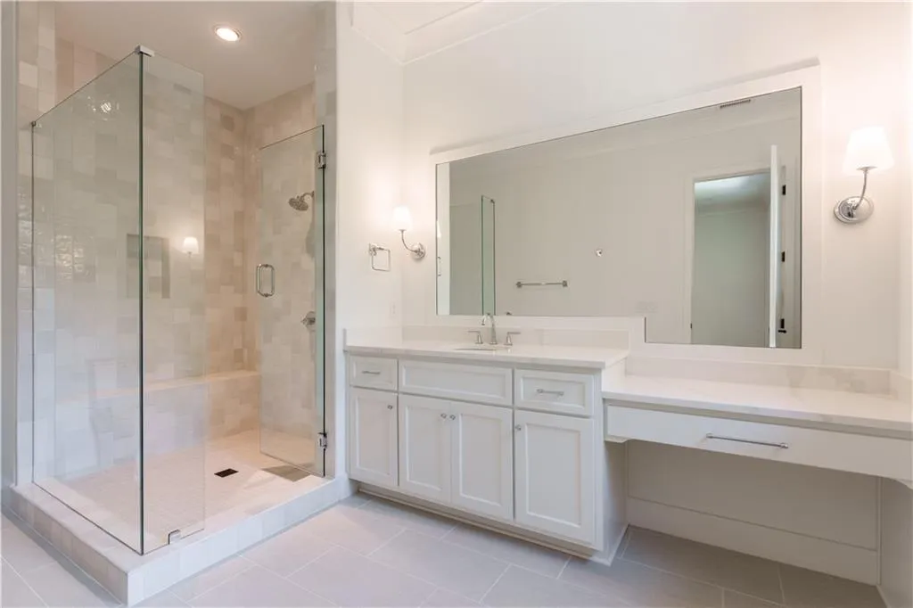1107 E Beechwood Drive Nw, Atlanta, Georgia 30327, 5 Bedrooms Bedrooms, ,6 BathroomsBathrooms,Residential,For Sale,1107 E Beechwood Drive Nw,7613904