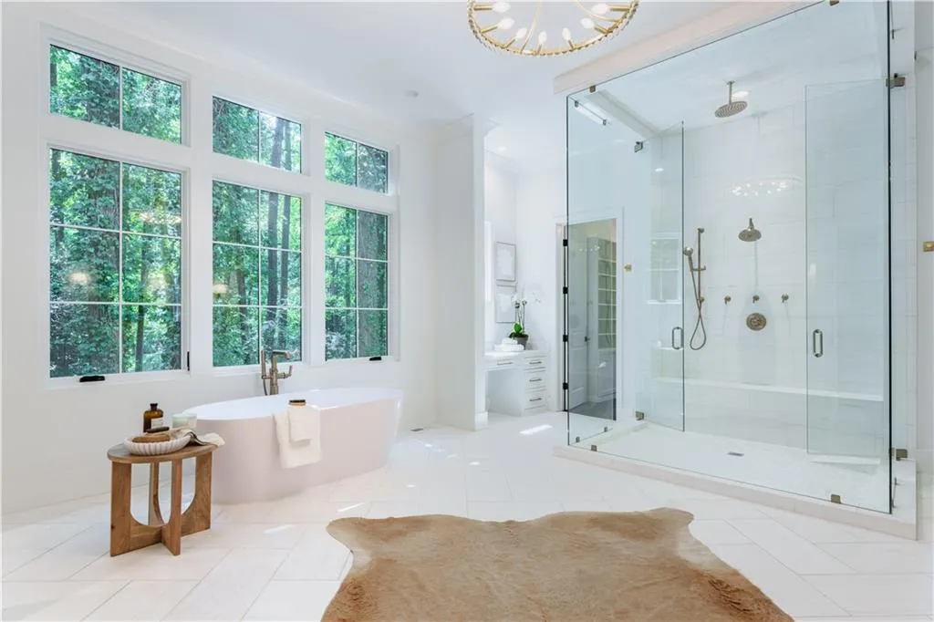 1107 E Beechwood Drive Nw, Atlanta, Georgia 30327, 5 Bedrooms Bedrooms, ,6 BathroomsBathrooms,Residential,For Sale,1107 E Beechwood Drive Nw,7613904