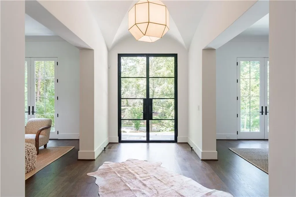 1107 E Beechwood Drive Nw, Atlanta, Georgia 30327, 5 Bedrooms Bedrooms, ,6 BathroomsBathrooms,Residential,For Sale,1107 E Beechwood Drive Nw,7613904