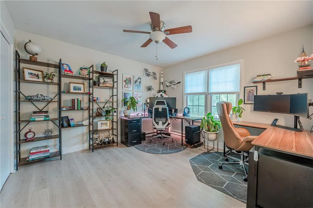 136 Peachtree Memorial Drive Nw Unit Ri1, Atlanta, Georgia 30309, 2 Bedrooms Bedrooms, ,1 BathroomBathrooms,Residential,For Sale,136 Peachtree Memorial Drive Nw Unit Ri1,7660667 136 Peachtree Memorial Drive Nw Unit Ri1, Atlanta, Georgia 30309, 2 Bedrooms Bedrooms, ,1 BathroomBathrooms,Residential,For Sale,136 Peachtree Memorial Drive Nw Unit Ri1,7660667