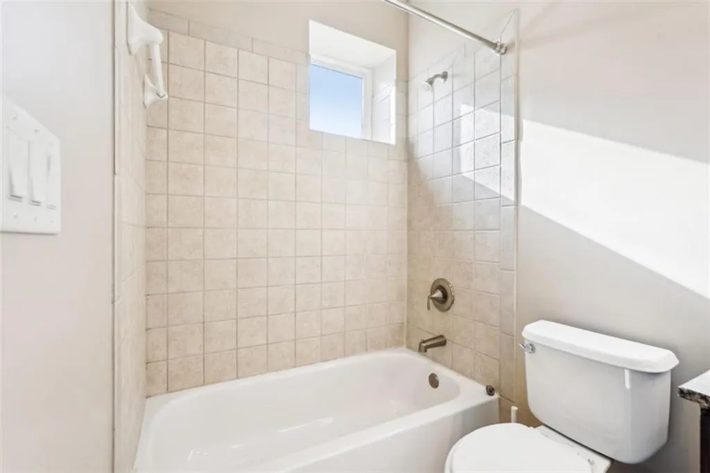 1199 Huff Road Unit 121, Atlanta, Georgia 30318, 3 Bedrooms Bedrooms, ,3 BathroomsBathrooms,Residential,For Sale,1199 Huff Road Unit 121,7541203
