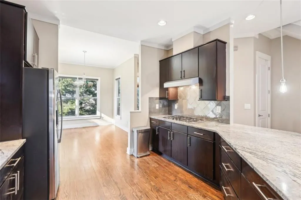 1199 Huff Road Unit 121, Atlanta, Georgia 30318, 3 Bedrooms Bedrooms, ,3 BathroomsBathrooms,Residential,For Sale,1199 Huff Road Unit 121,7541203