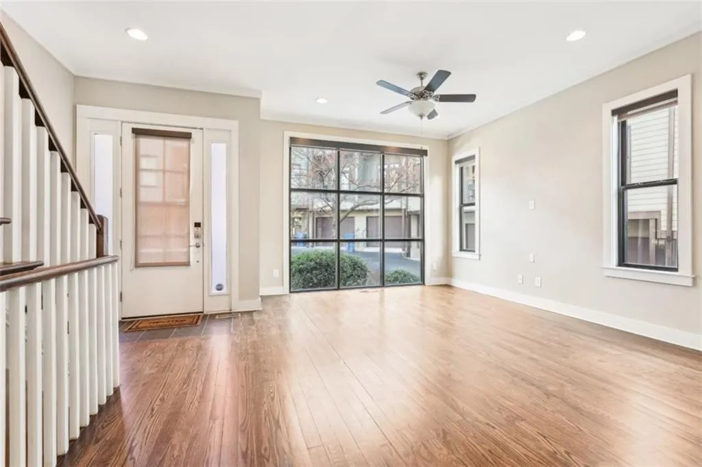 1199 Huff Road Unit 121, Atlanta, Georgia 30318, 3 Bedrooms Bedrooms, ,3 BathroomsBathrooms,Residential,For Sale,1199 Huff Road Unit 121,7541203