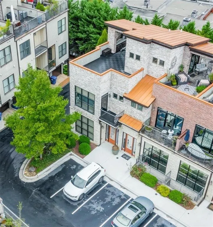 1199 Huff Road Unit 121, Atlanta, Georgia 30318, 3 Bedrooms Bedrooms, ,3 BathroomsBathrooms,Residential,For Sale,1199 Huff Road Unit 121,7541203